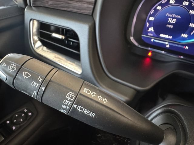 Used 2023 Chevrolet Tahoe Z71 w/ Luxury Package AWD/4WD image 12