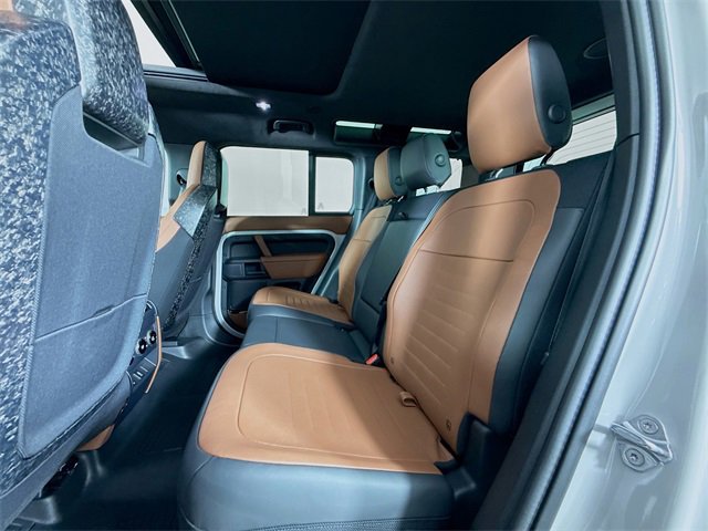 New 2026 Land Rover Defender 110 OCTA image 24