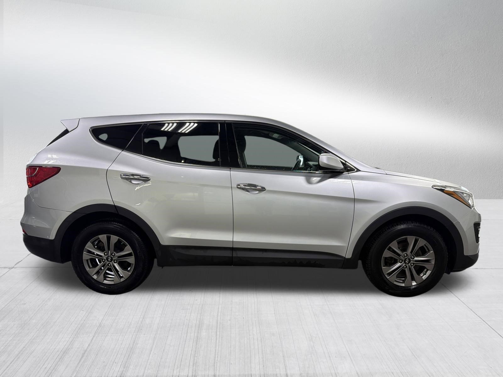 Used 2016 Hyundai Santa Fe Sport AWD/4WD image 8