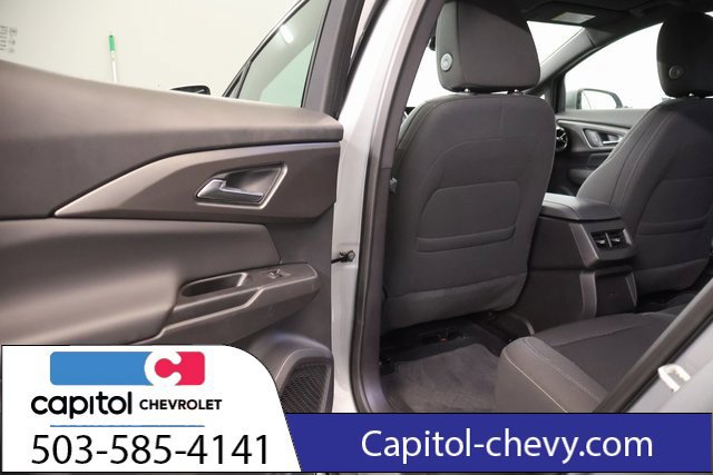 Used 2025 Chevrolet Equinox EV LT FWD image 28