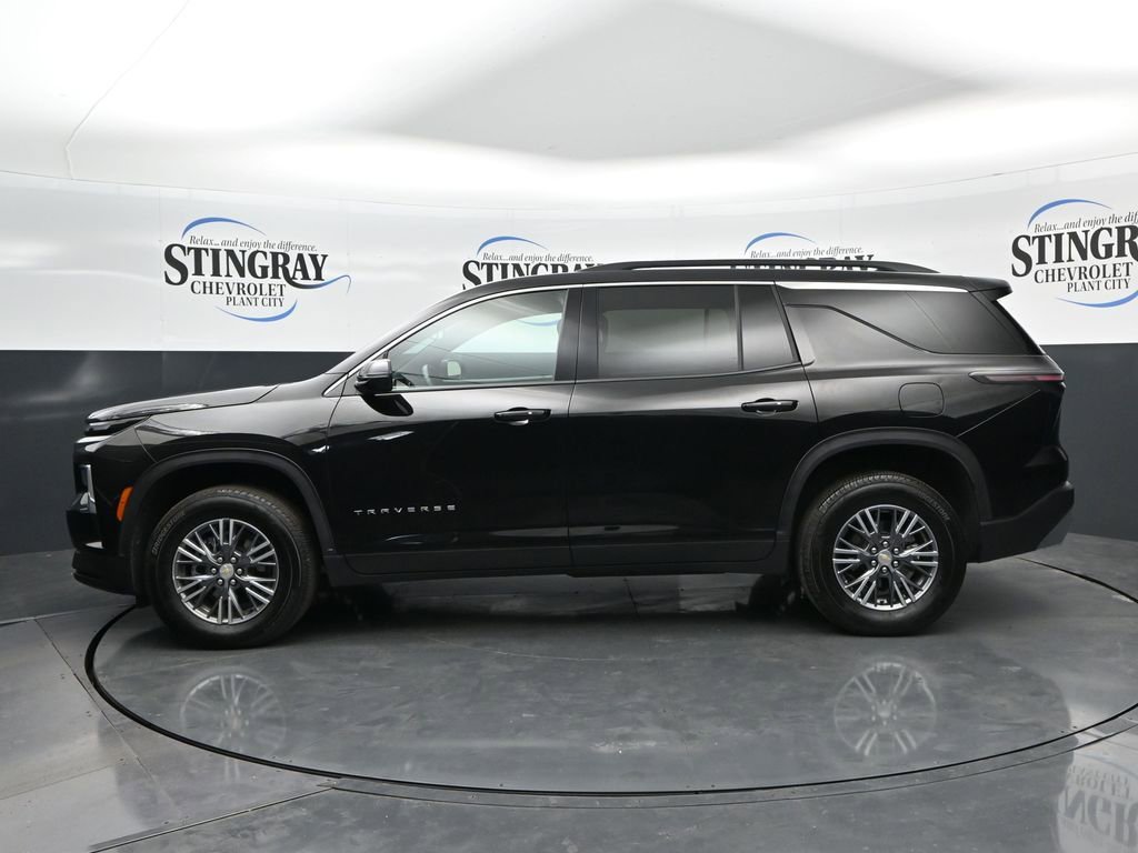 Used 2026 Chevrolet Traverse LT AWD/4WD image 4