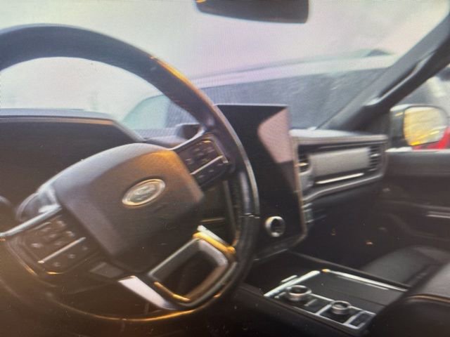 Used 2022 Ford Expedition Platinum image 10
