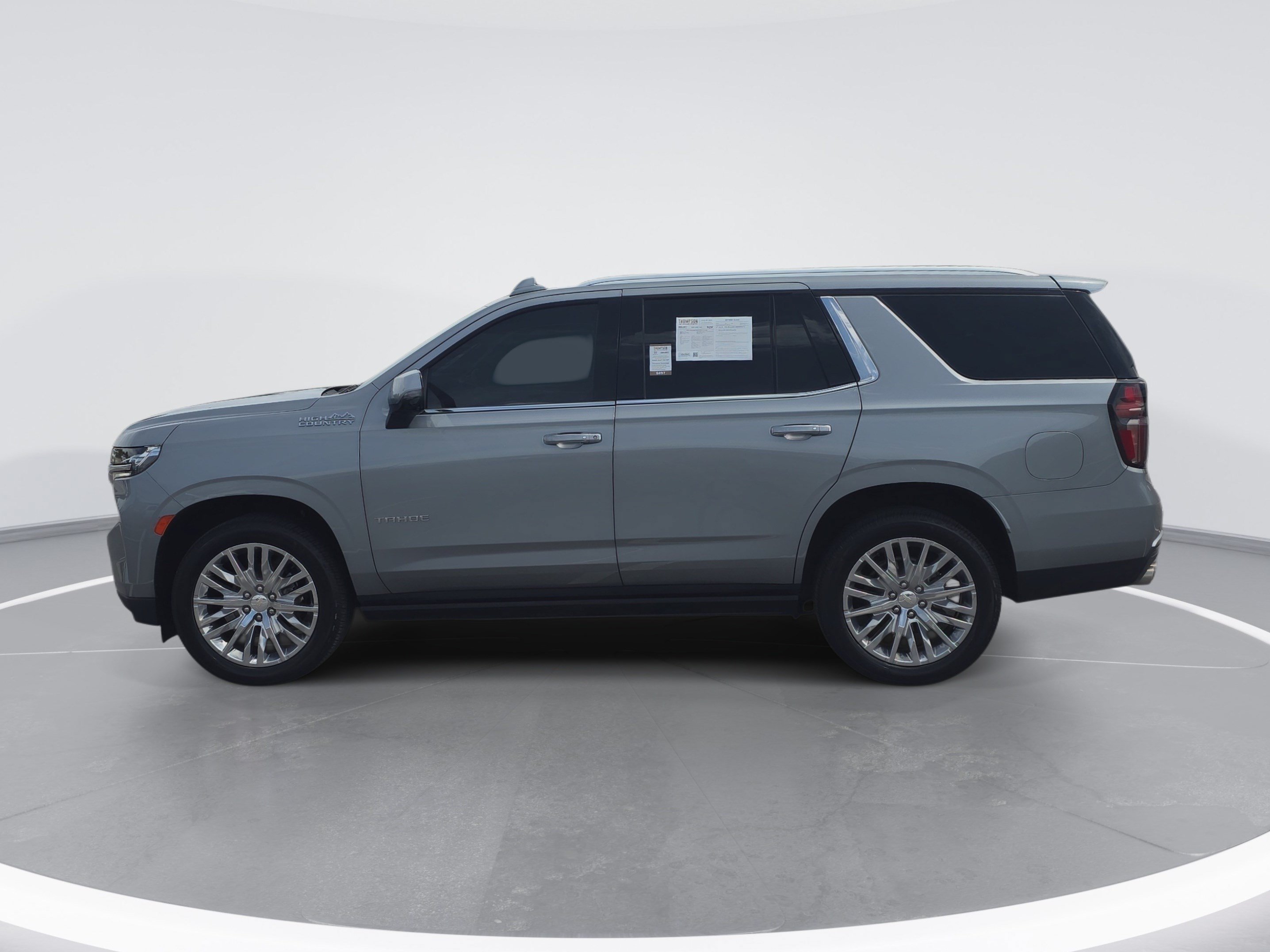 Used 2023 Chevrolet Tahoe High Country w/ Premium Package 2 AWD/4WD image 6