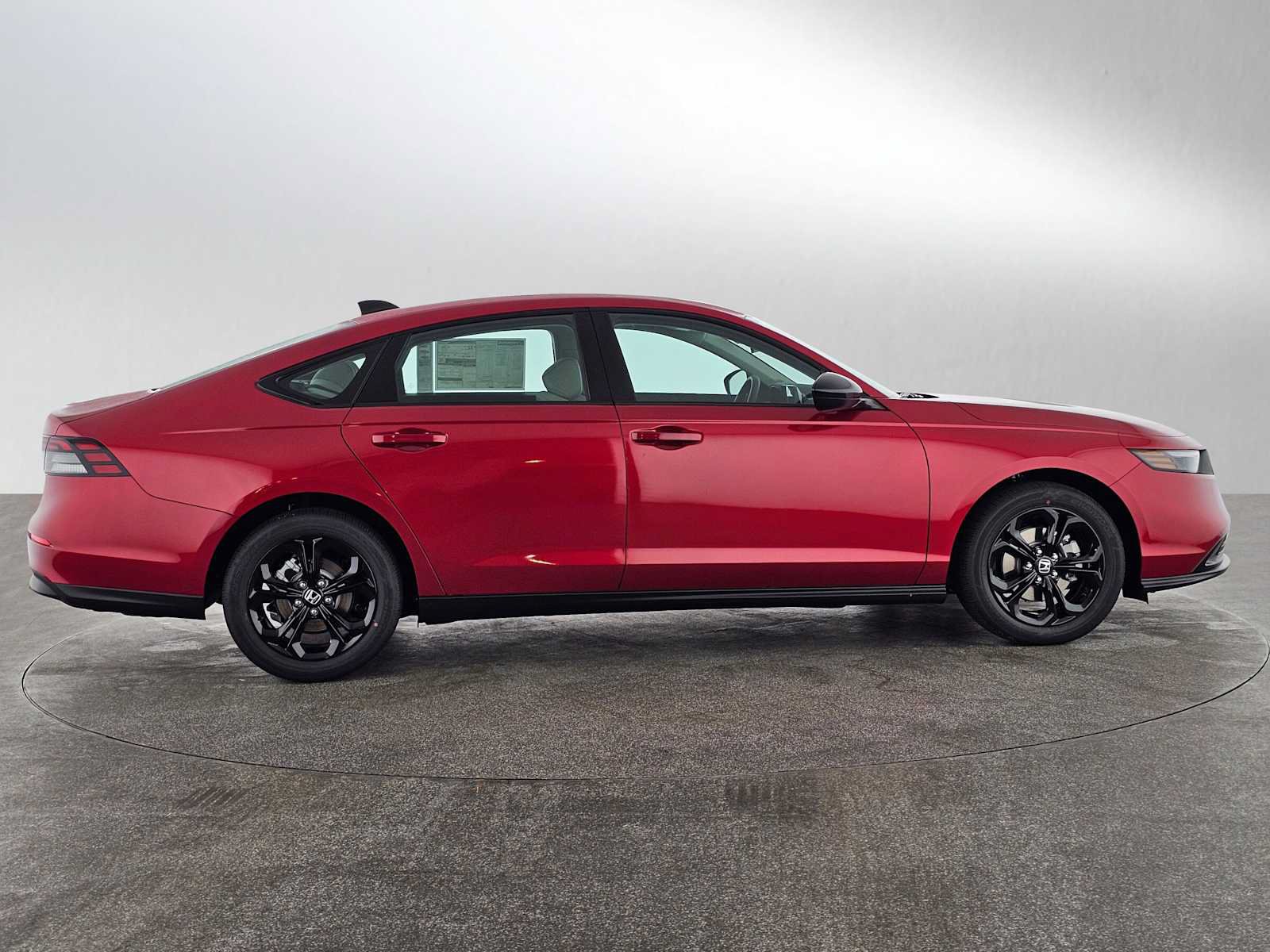 Used 2025 Honda Accord SE image 2