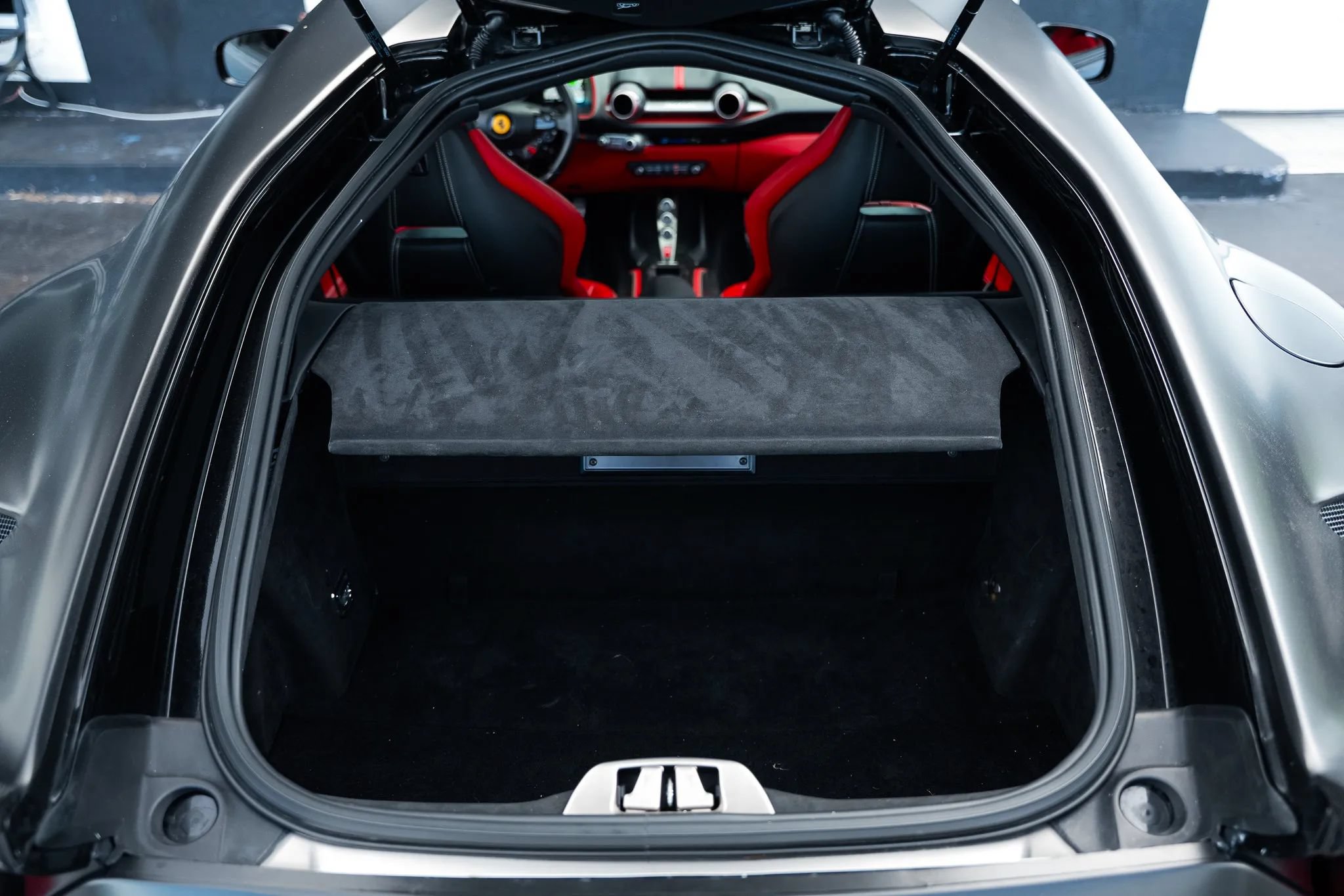 Used 2019 Ferrari 812 Superfast RWD image 47