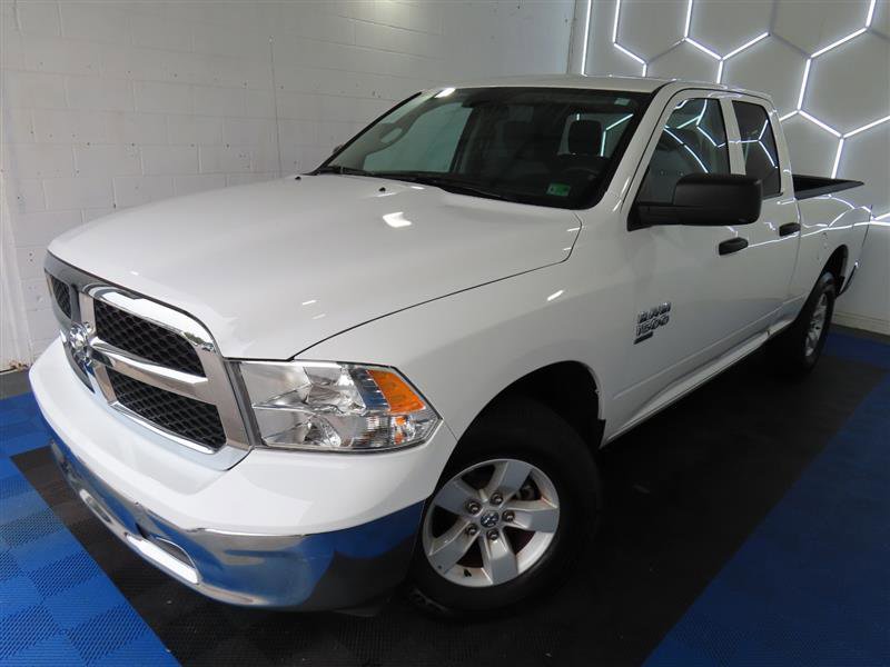 Used 2024 RAM 1500 Classic SLT AWD/4WD image 4