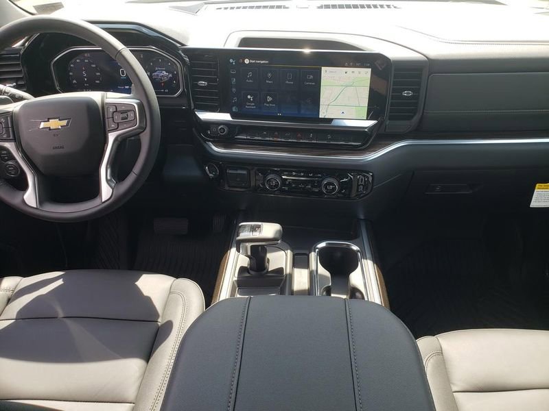 New 2026 Chevrolet Silverado 1500 LT w/ Z71 Off-Road Package AWD/4WD image 8