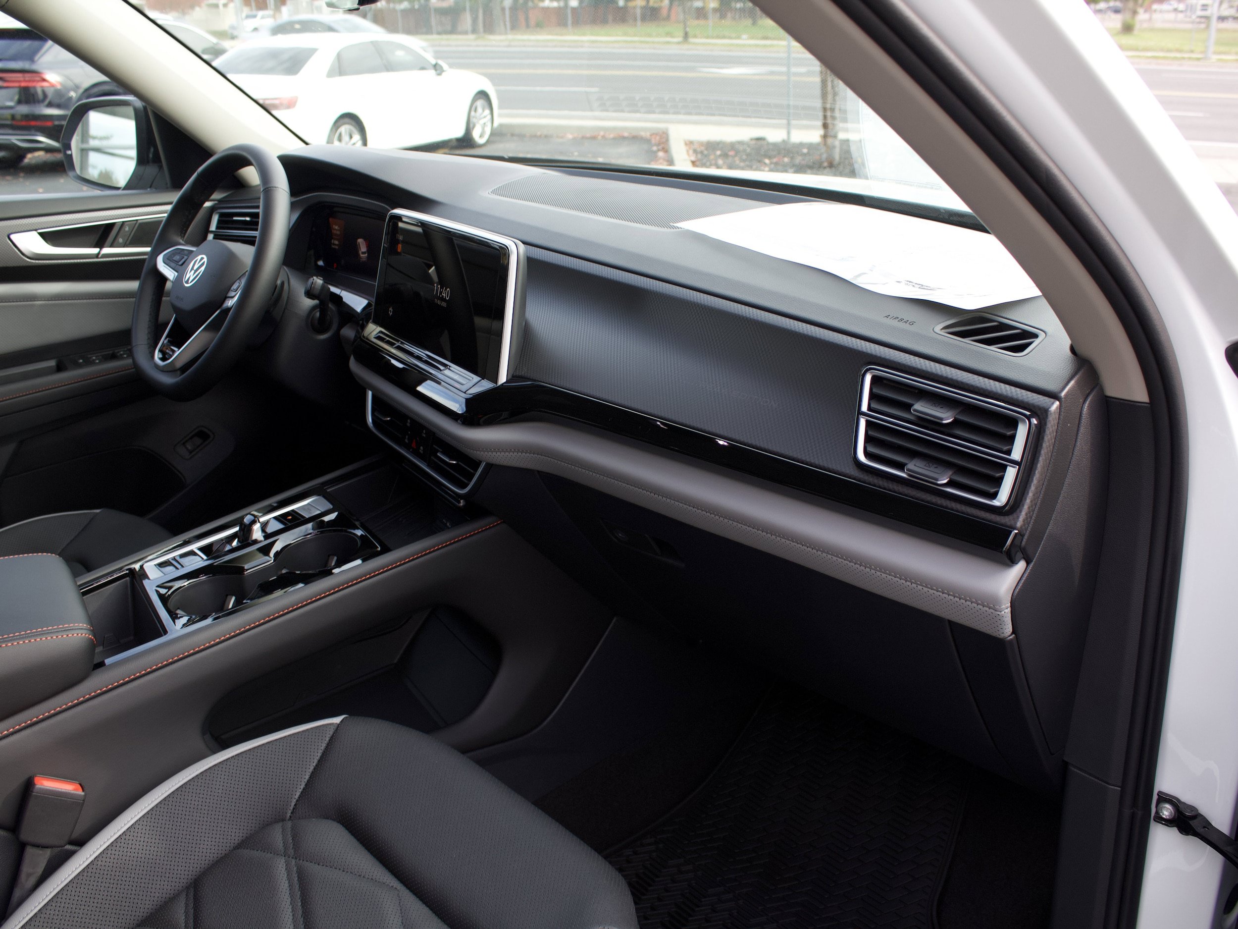 New 2026 Volkswagen Atlas Peak Edition AWD/4WD image 37
