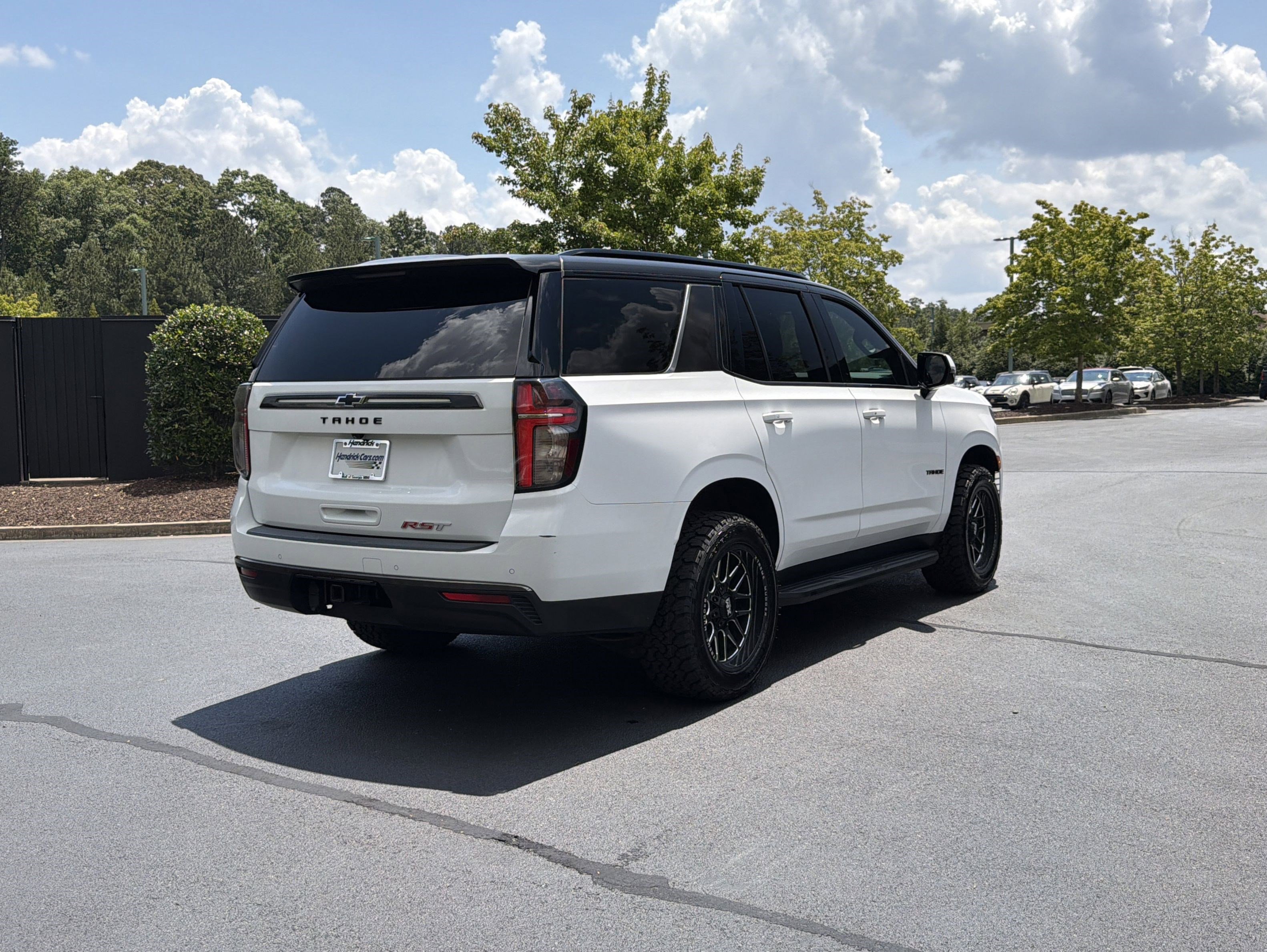 Used 2021 Chevrolet Tahoe RST w/ Luxury Package AWD/4WD image 3