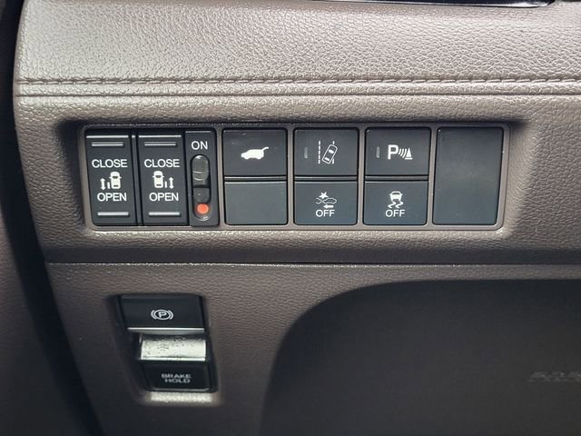 Used 2020 Honda Odyssey Elite image 16