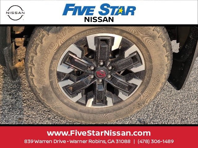 Used 2022 Nissan Frontier PRO-4X w/ Technology Package AWD/4WD image 11