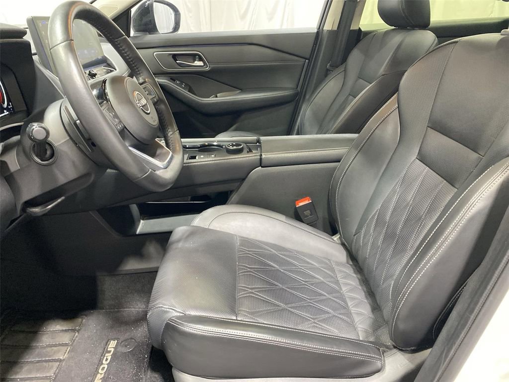 Used 2024 Nissan Rogue Platinum AWD/4WD image 13