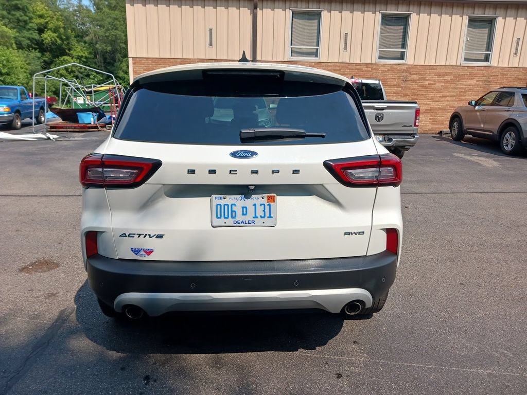 Used 2023 Ford Escape Active w/ Tech Pack #2 AWD/4WD image 5