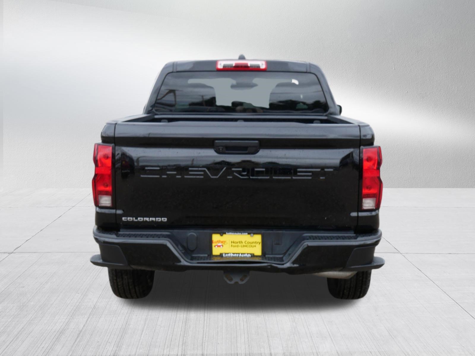 Used 2024 Chevrolet Colorado W/T image 6