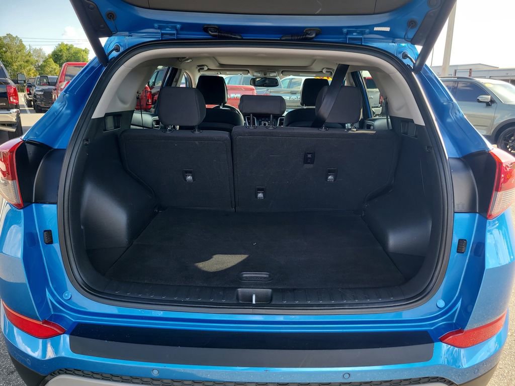 Used 2018 Hyundai Tucson Value w/ Cargo Package FWD image 7