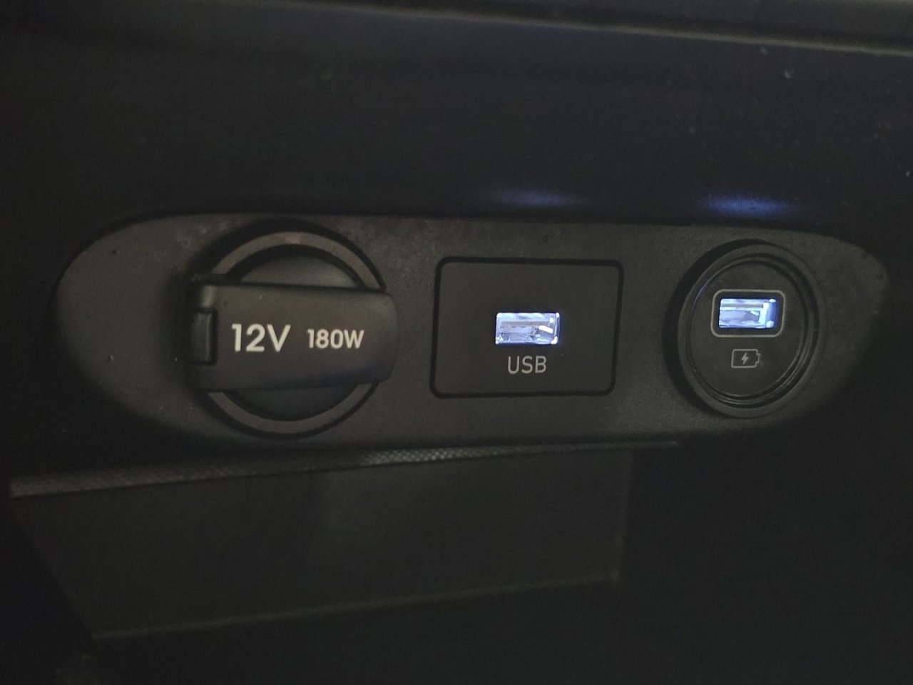 Used 2022 Hyundai Elantra SEL w/ Cargo Package image 28