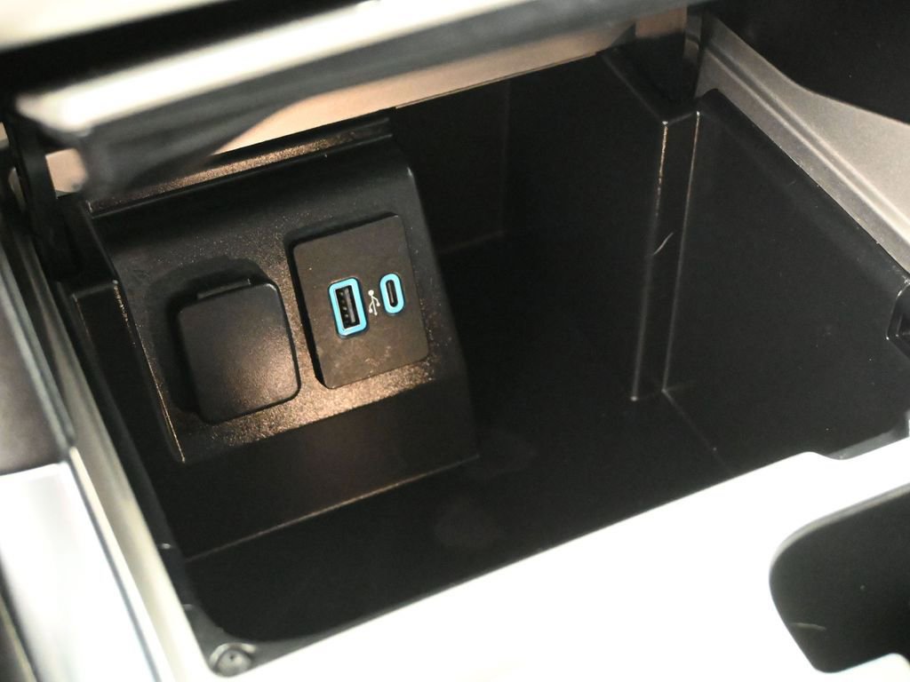 Certified 2023 Ford Explorer XLT w/ Equipment Group 202A image 18