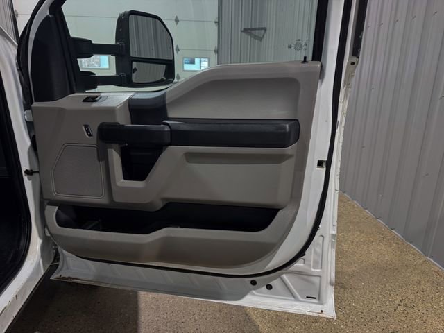 Used 2022 Ford F350 XL w/ Power Equipment Group image 18