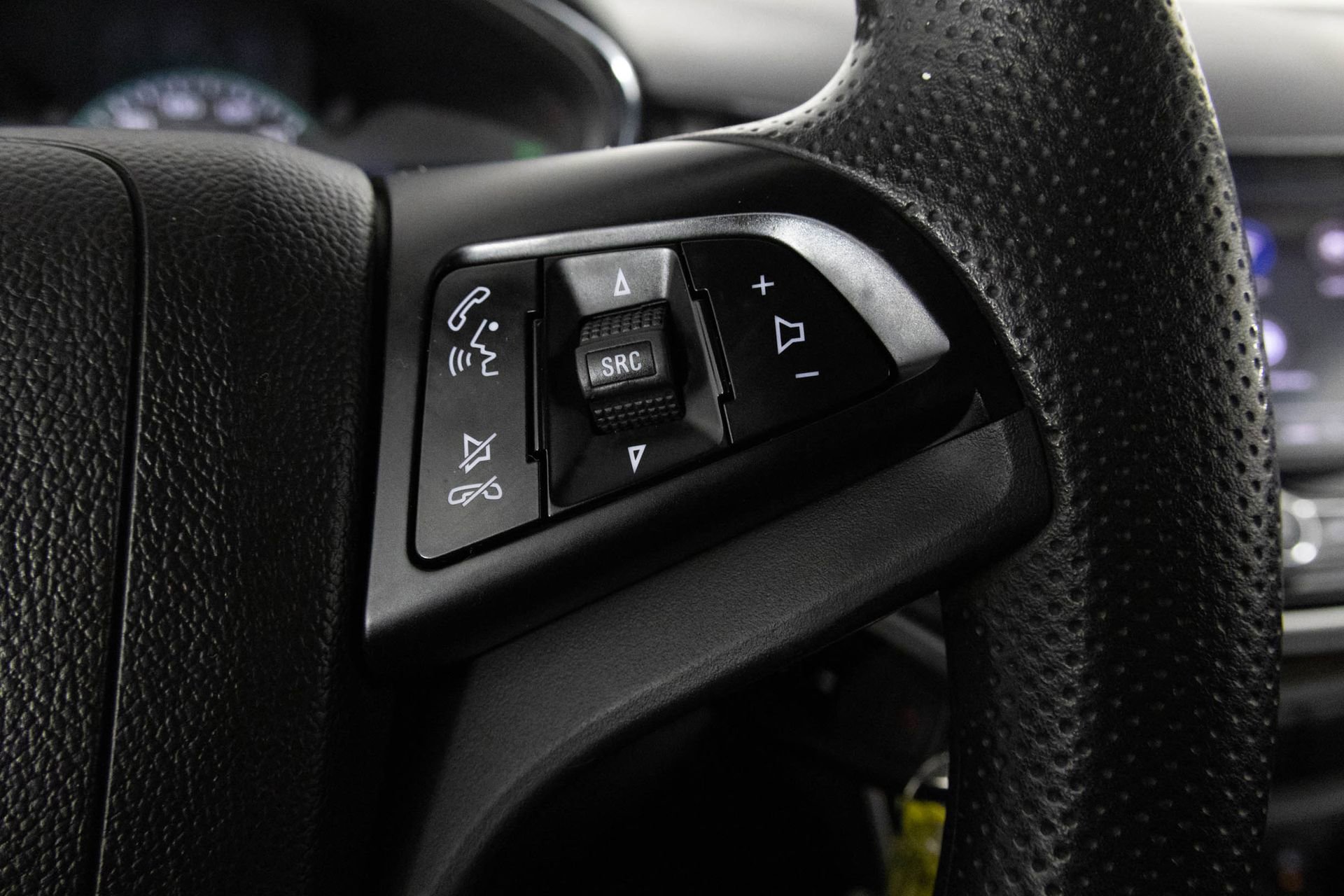 Used 2020 Chevrolet Trax LS w/ Tint and Cruise Package image 29