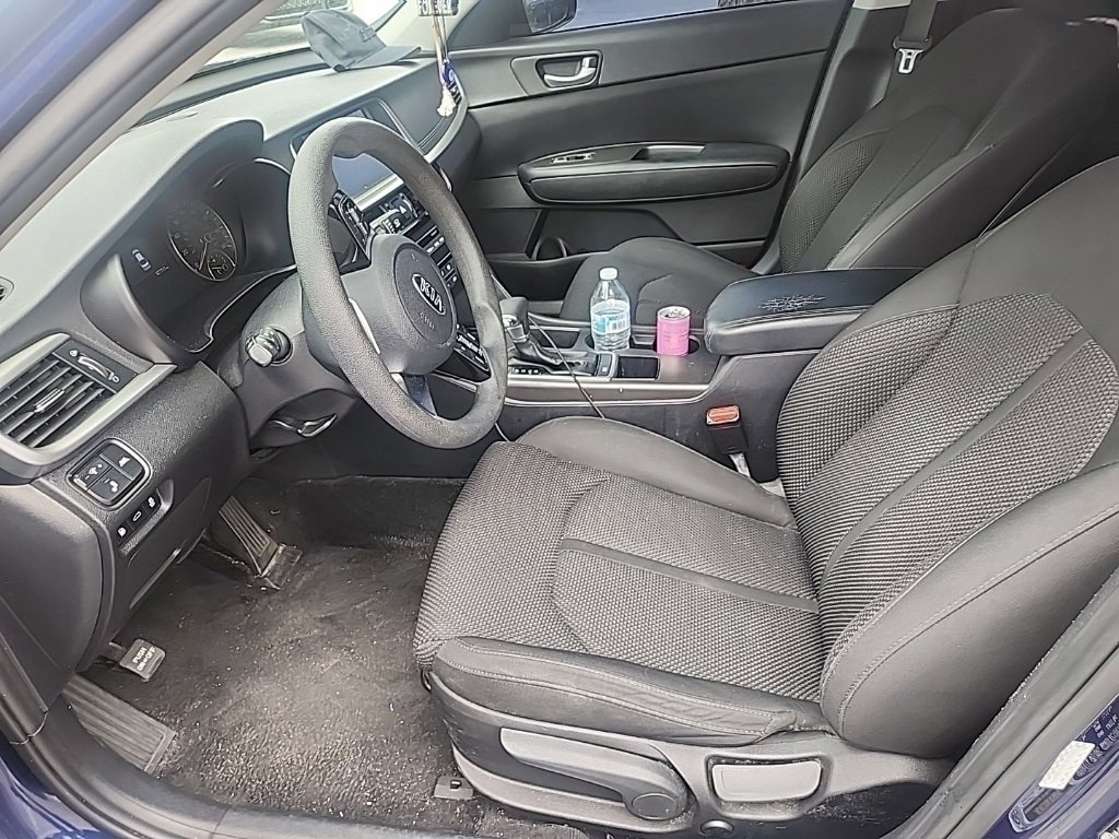 Used 2019 Kia Optima LX image 3
