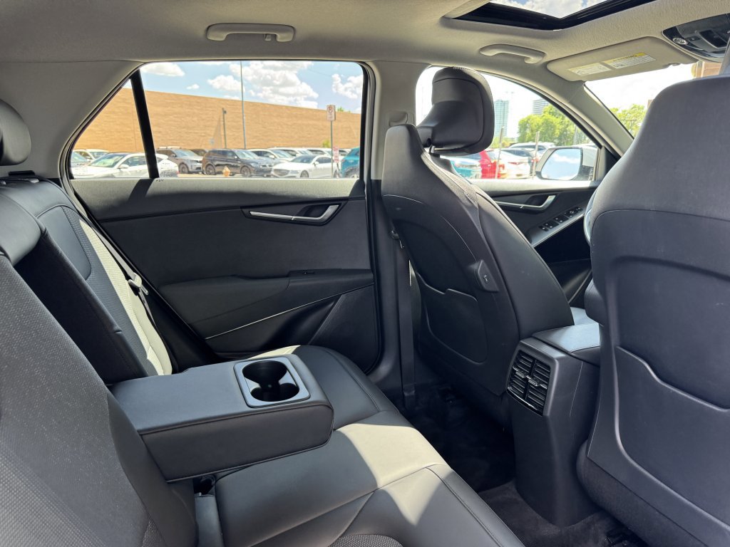 Used 2024 Kia Niro EX Touring FWD image 39