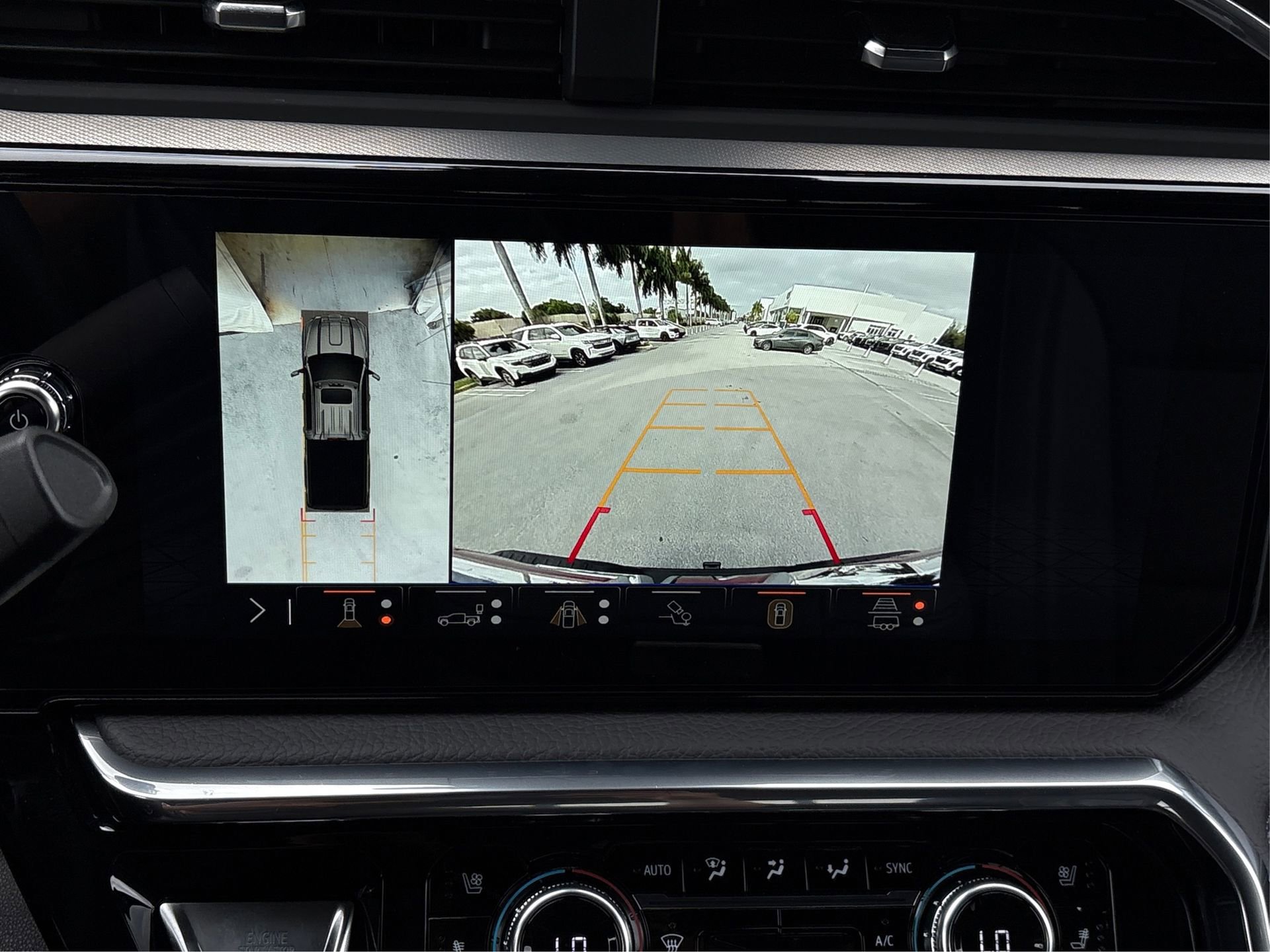 Used 2025 GMC Sierra 3500 Denali image 25