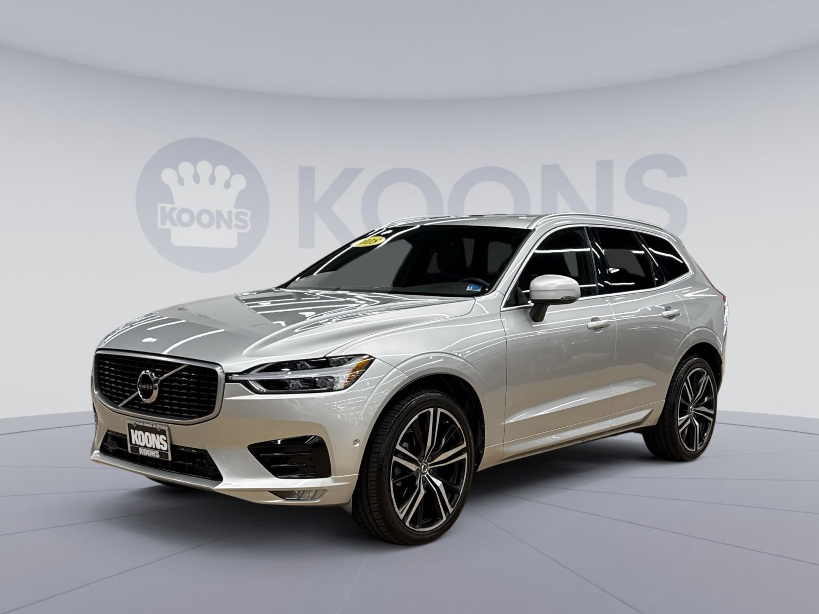 Used 2018 Volvo XC60 T5 R-Design w/ Convenience Package AWD/4WD image 5