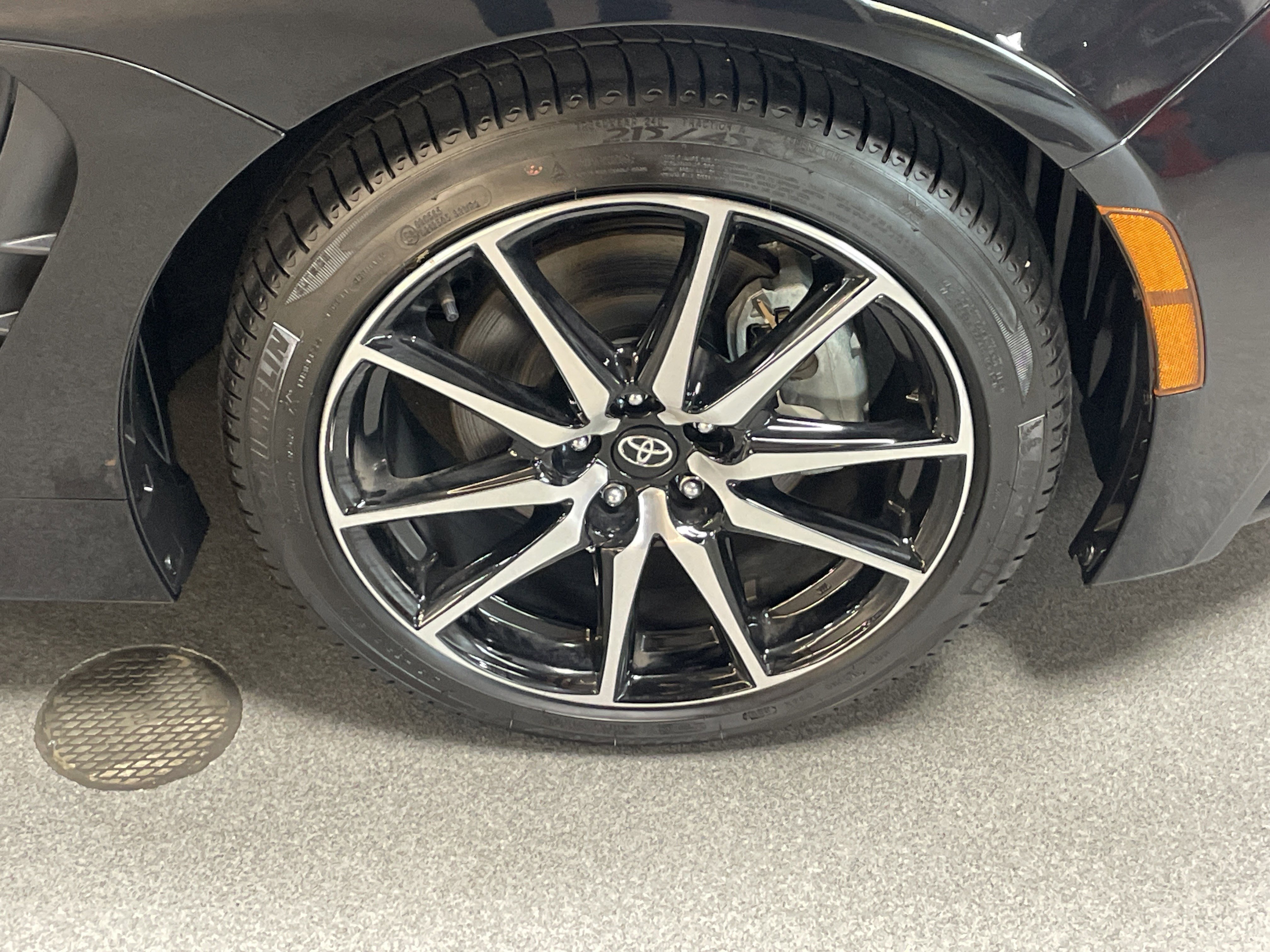 Used 2023 Toyota GR86 image 13