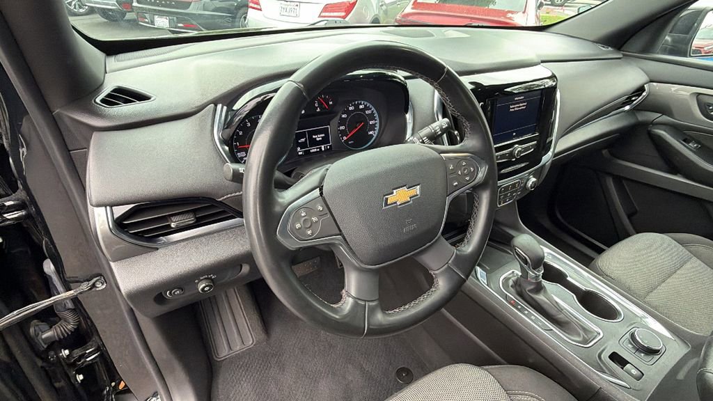Used 2023 Chevrolet Traverse LT FWD image 31