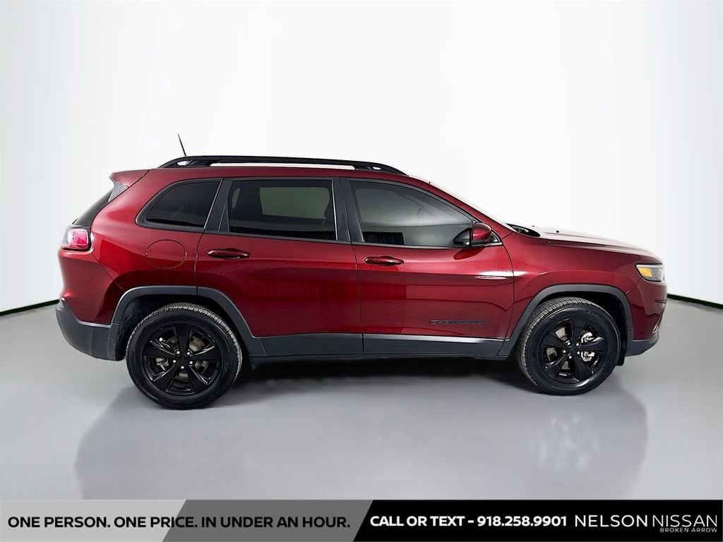 Used 2019 Jeep Cherokee Latitude Plus image 4