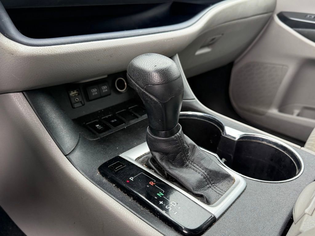 Used 2017 Toyota Highlander LE FWD image 21