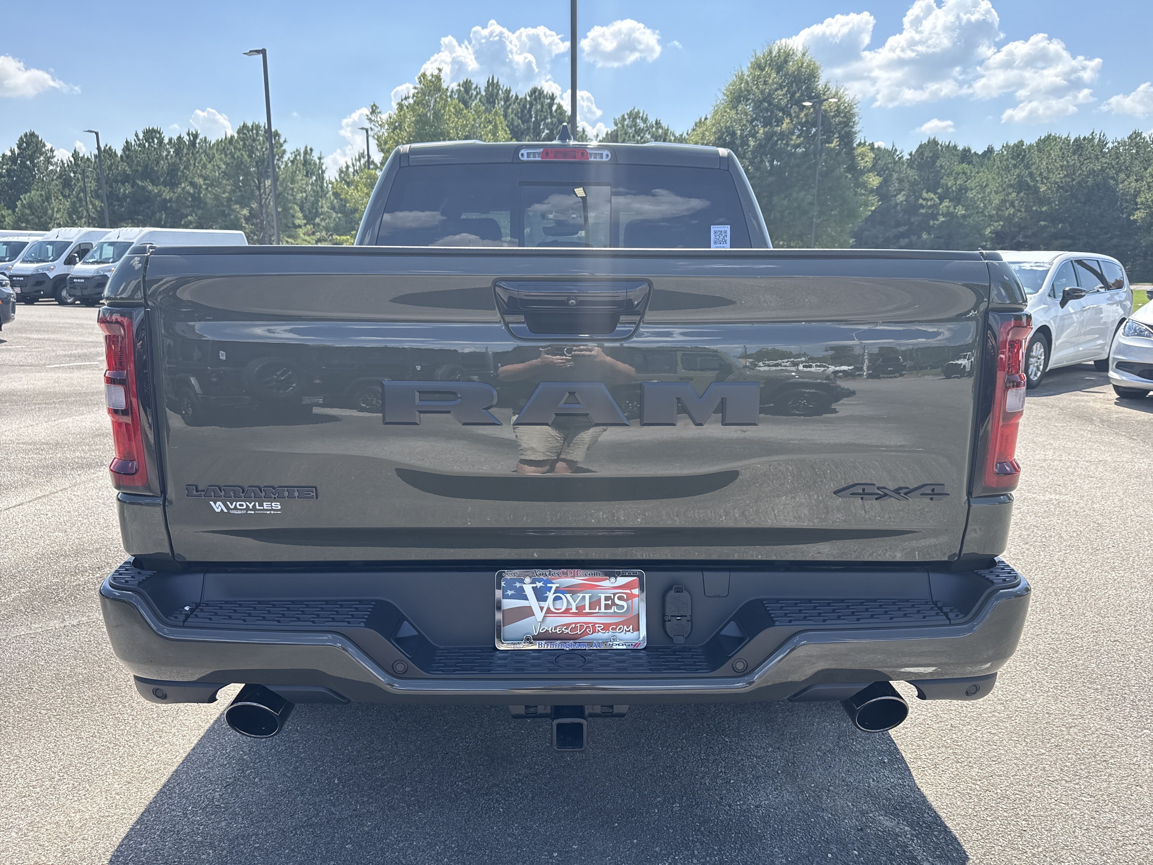 New 2026 RAM 1500 Laramie w/ Night Edition AWD/4WD image 6