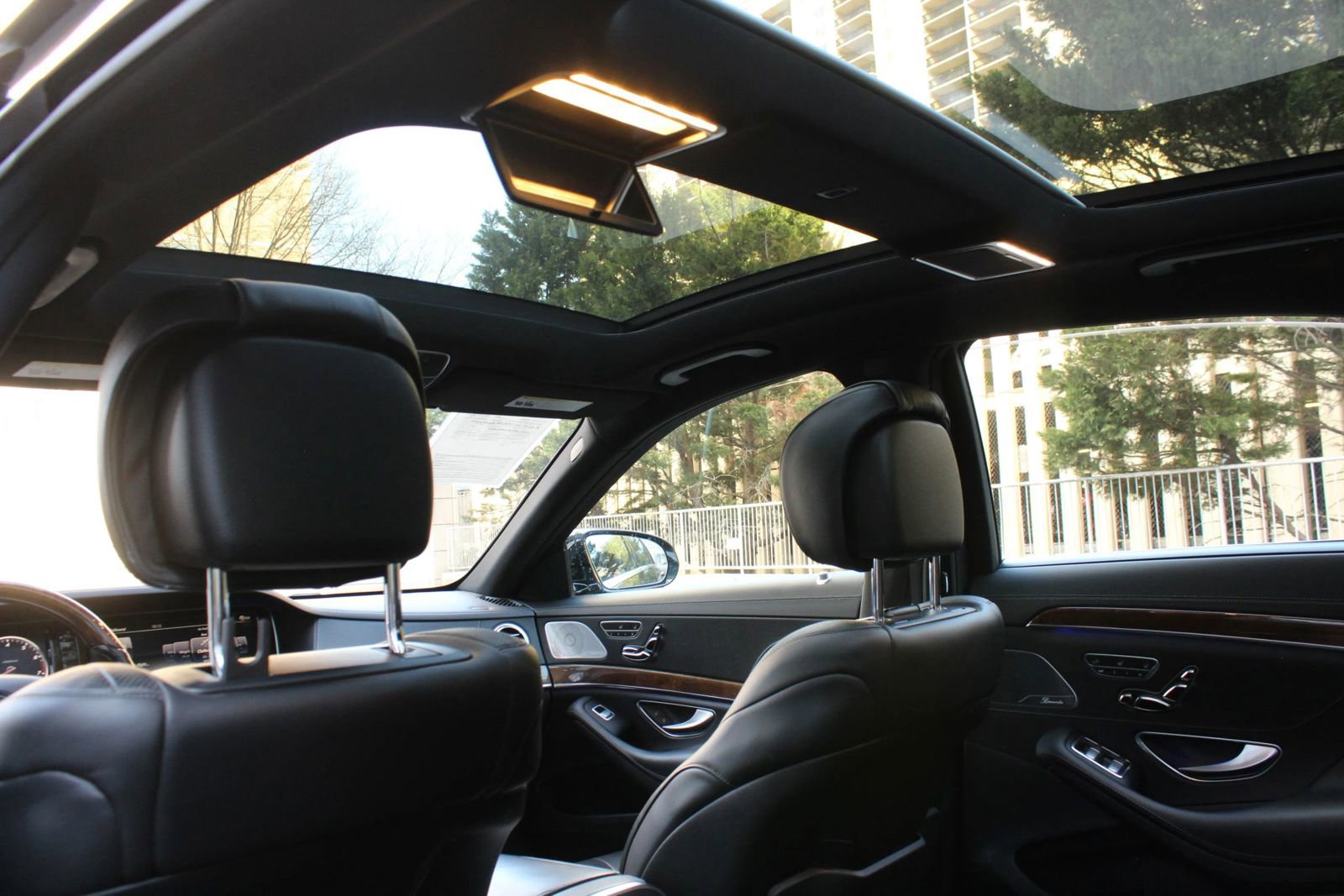 Used 2015 Mercedes-Benz S 550 4MATIC Sedan image 21