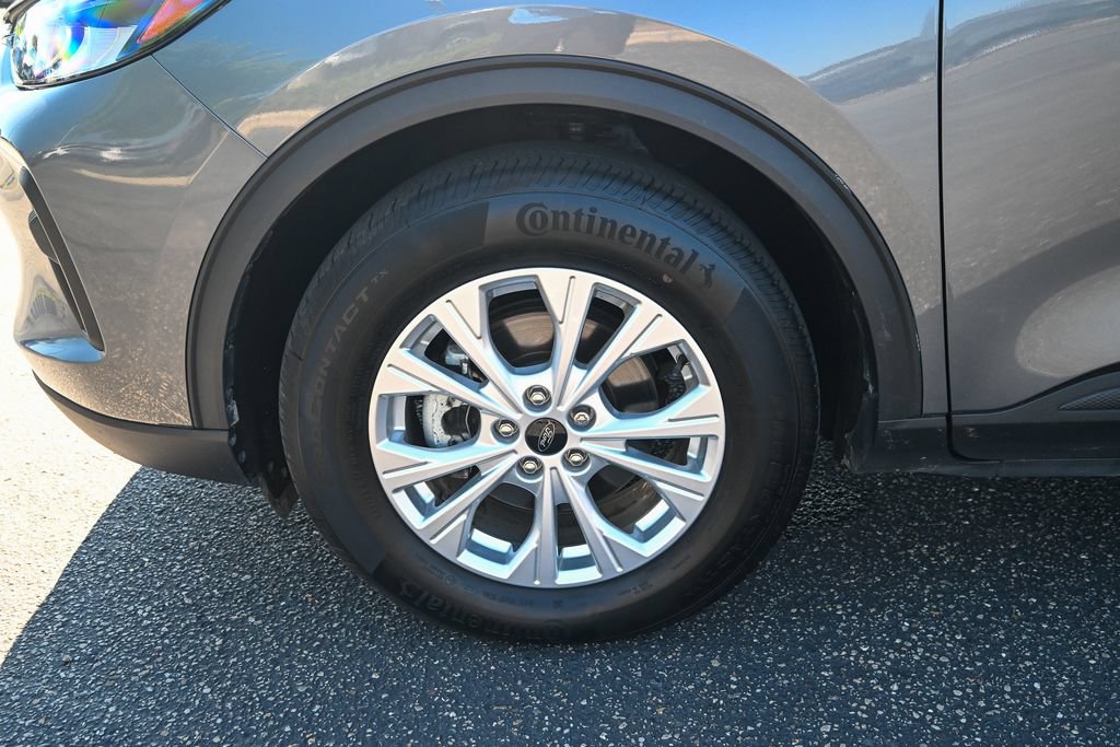Used 2023 Ford Escape Active w/ Tech Pack #2 AWD/4WD image 12