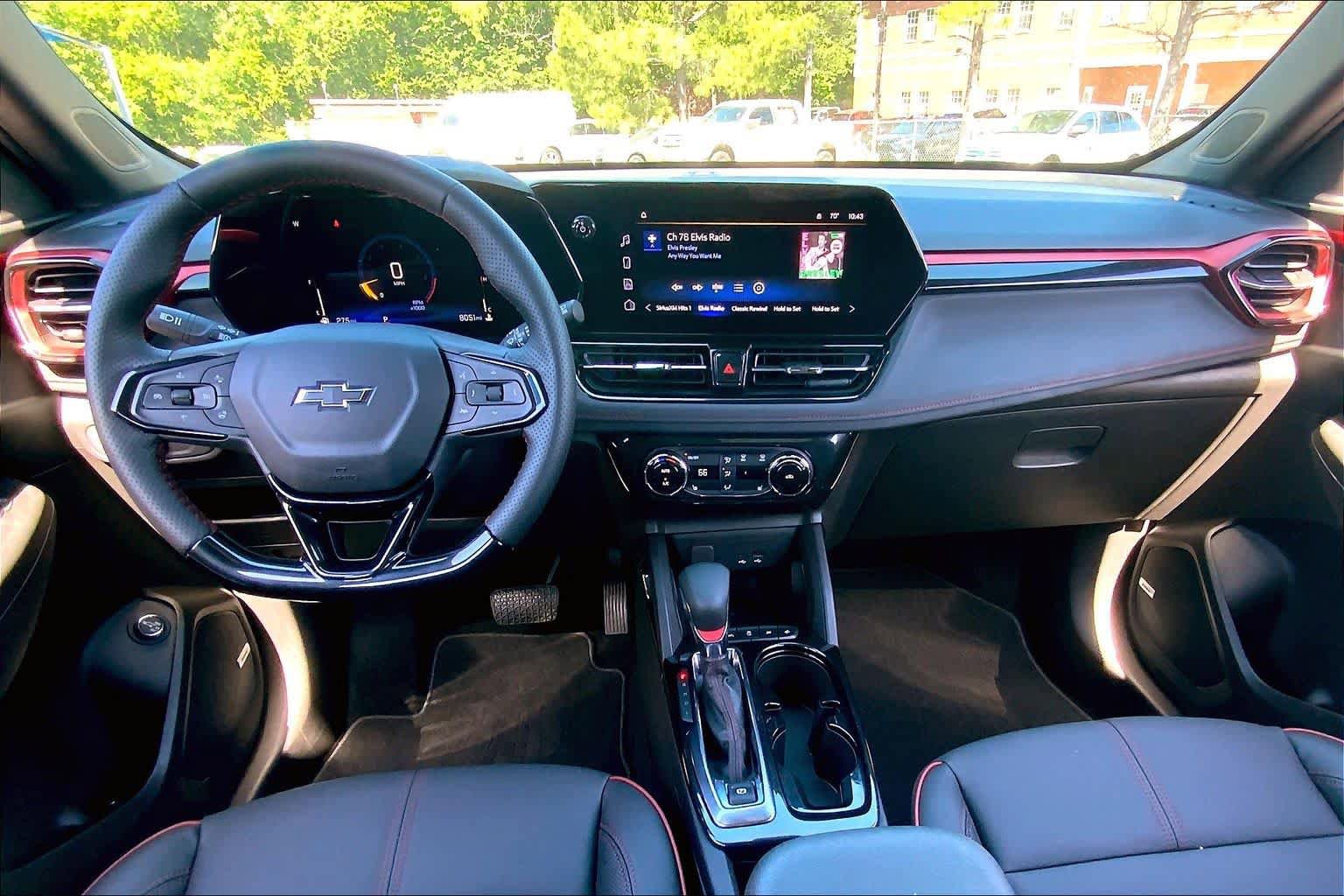Used 2025 Chevrolet TrailBlazer RS w/ Convenience Package FWD image 16