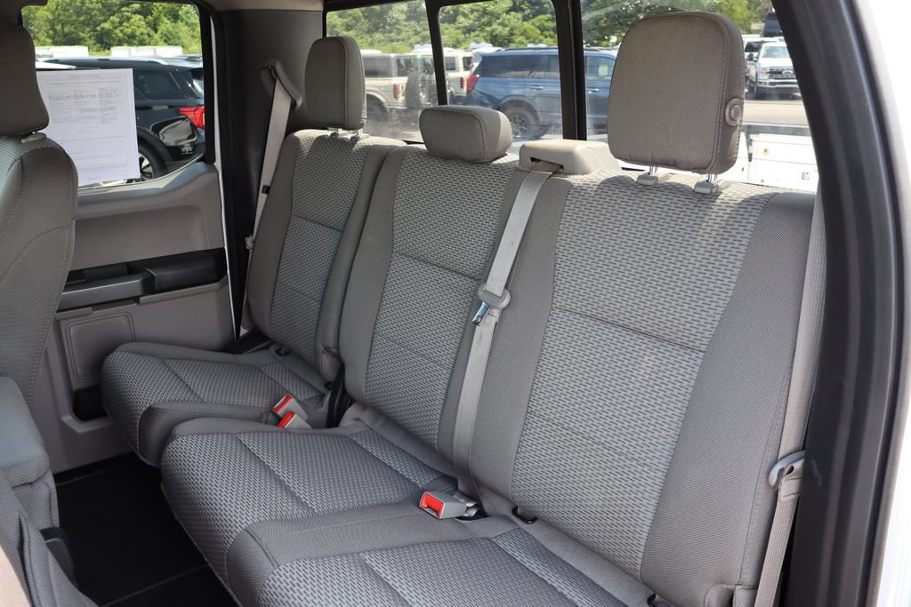 Used 2018 Ford F150 XLT w/ Equipment Group 302A Luxury AWD/4WD image 12