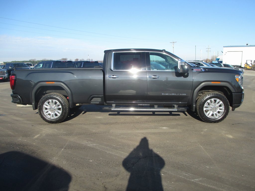 Used 2020 GMC Sierra 3500 Denali w/ Denali Ultimate Package image 3
