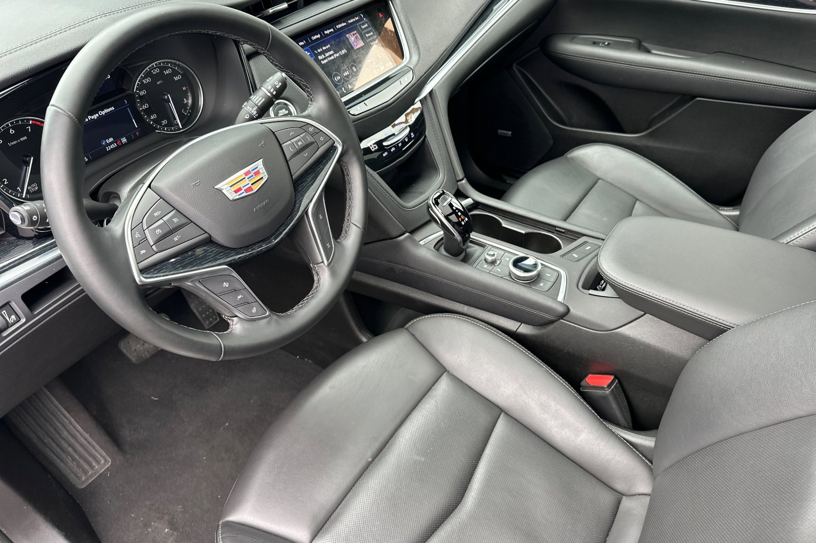 Certified 2025 Cadillac XT5 Premium Luxury image 10