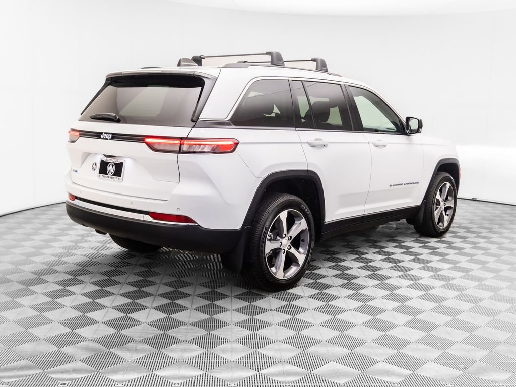 Used 2023 Jeep Grand Cherokee 4WD 4xe w/ MOPAR Finishing Package image 5