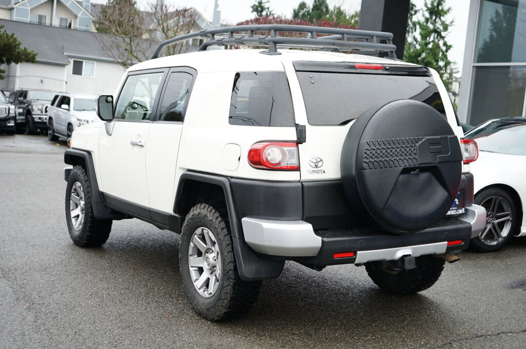 Used 2014 Toyota FJ Cruiser 4WD image 3