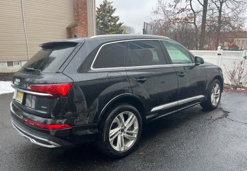 Used 2022 Audi Q7 Premium Plus image 5