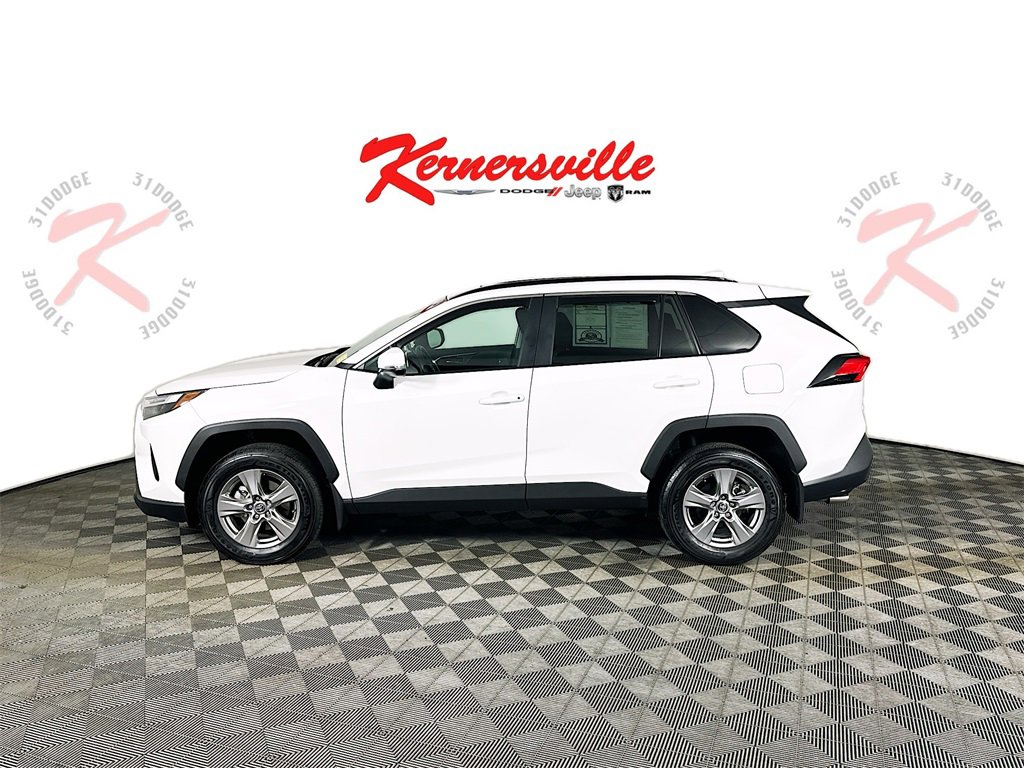 Used 2024 Toyota RAV4 XLE image 4