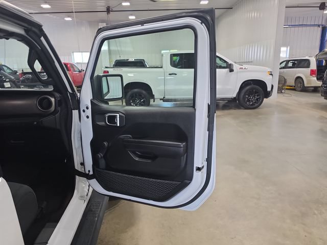 Used 2021 Jeep Wrangler Sport AWD/4WD image 27