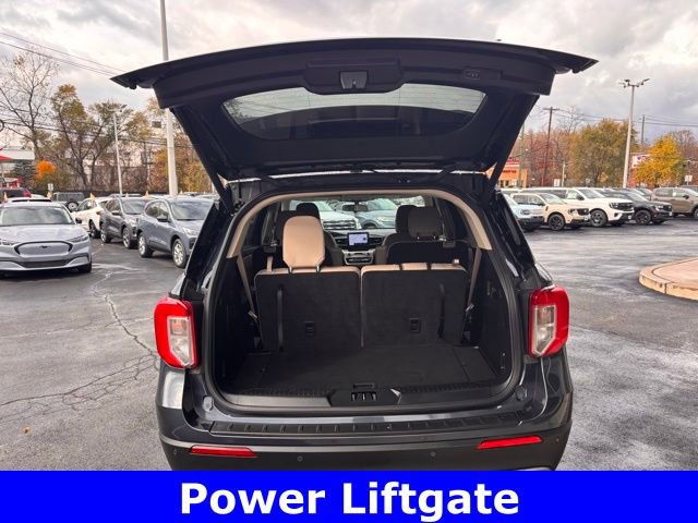 Certified 2022 Ford Explorer XLT w/ Equipment Group 202A image 7