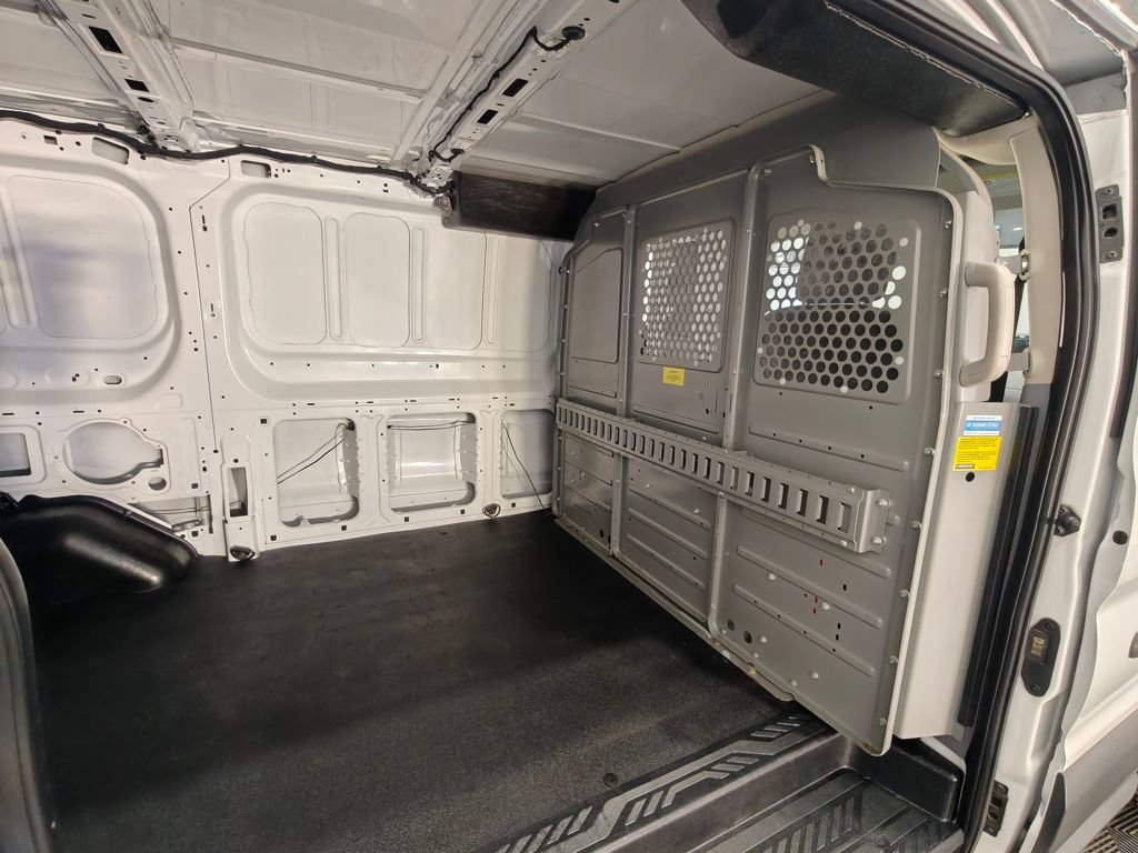 Used 2017 Ford Transit 150 130 Low Roof RWD image 28