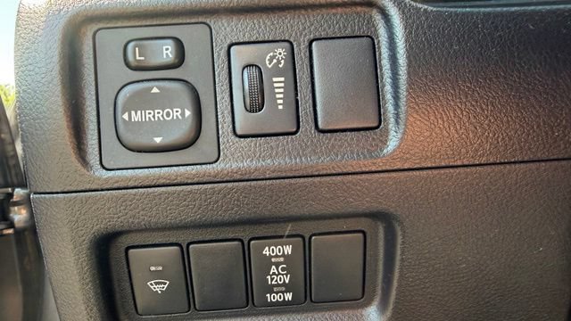 Used 2018 Toyota 4Runner SR5 Premium AWD/4WD image 23