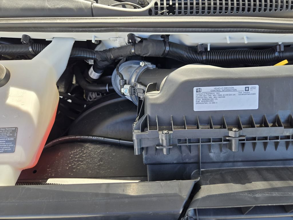 Used 2021 Chevrolet Express 2500 RWD image 32