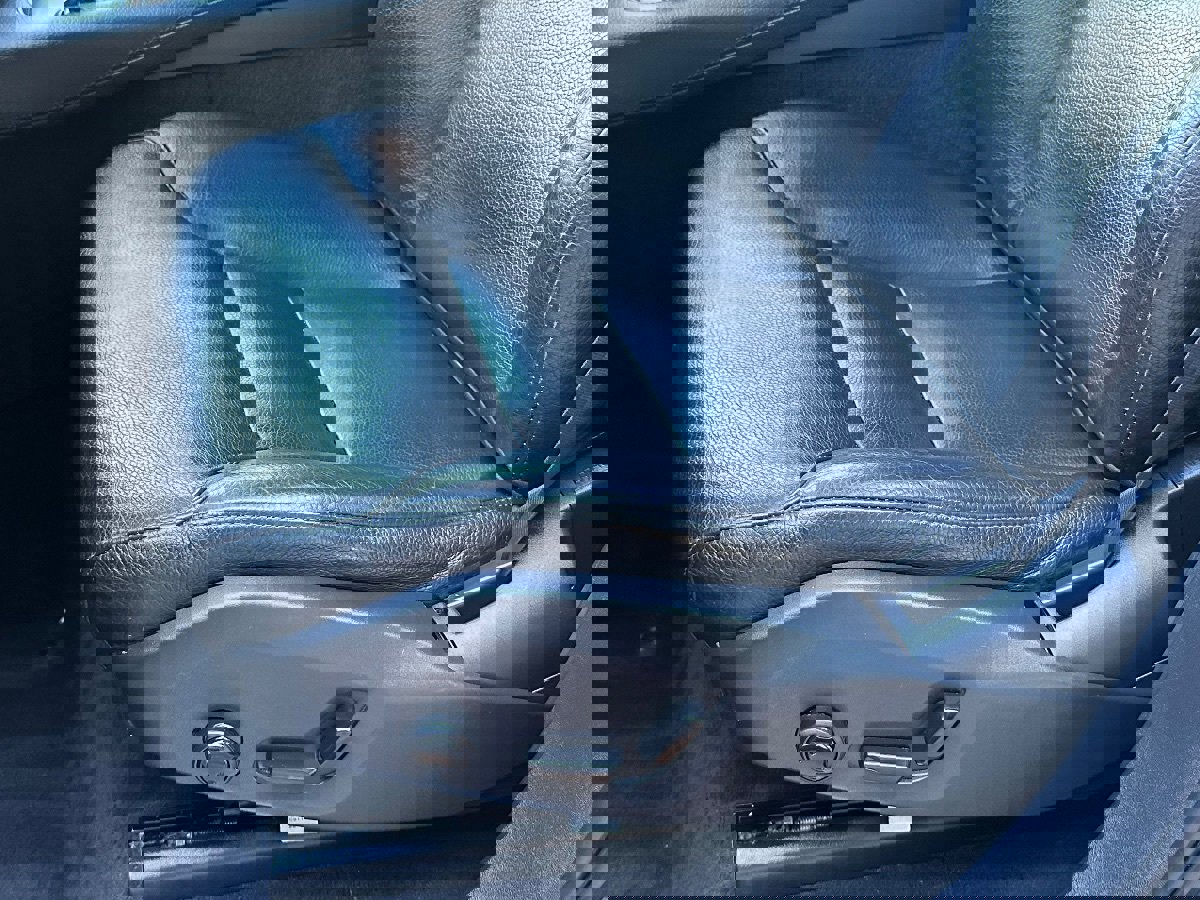 Used 2018 Volvo XC90 T5 Momentum w/ Convenience Package image 10