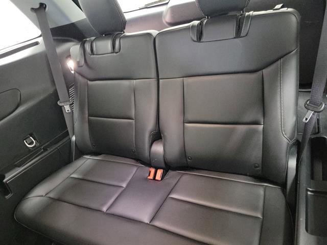 Used 2023 Ford Explorer XLT w/ Equipment Group 202A image 12