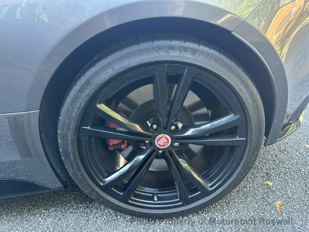 Used 2018 Jaguar F-TYPE SVR AWD/4WD image 30
